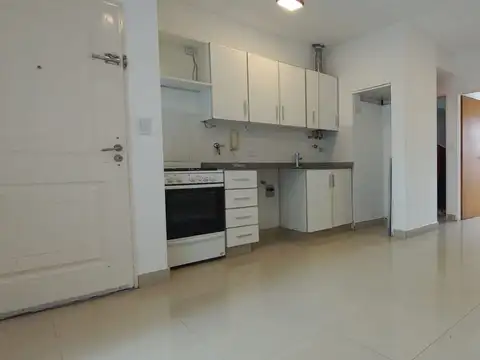 Oficina 2 ambientes con 1 baño
