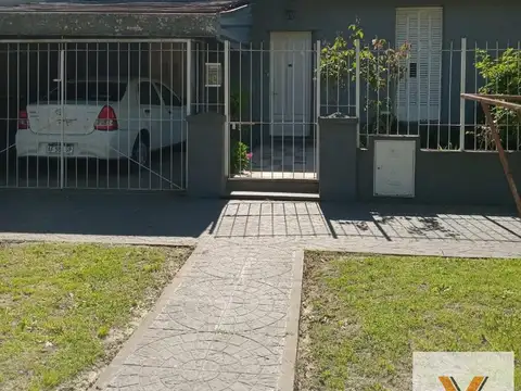 Casa en venta - 3 Dormitorios 1 Baño - General Belgrano