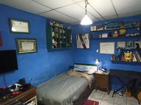 Casa 4 ambientes con 1 baño