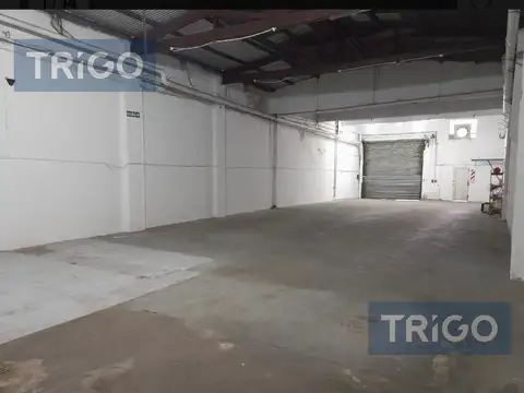 Galpon en Venta 37  mts Fondo