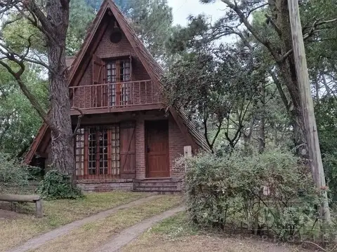 Casa 3 ambientes con 2 baños