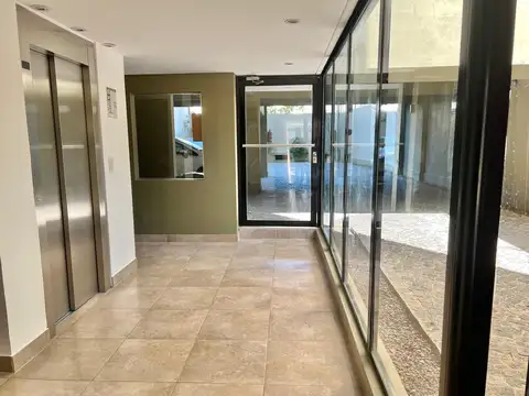 Oficina en Venta en Olivos, USD 230.000