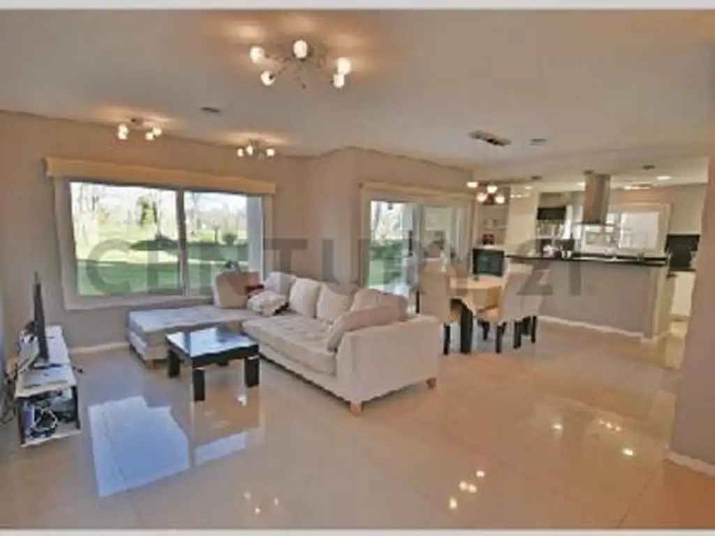 Casa en Venta - 2 dormitorios -