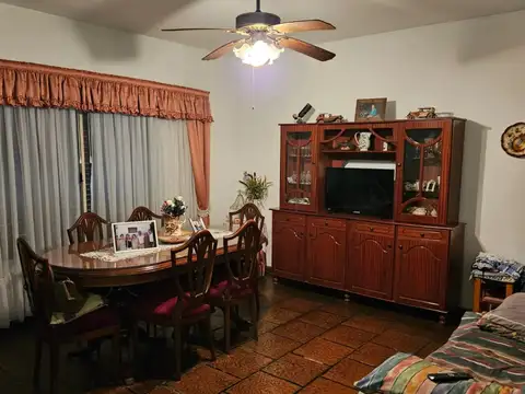 Chalet 4 dorm en venta - Balzaretti, San Miguel - 243 m2 en lote de 370 m2