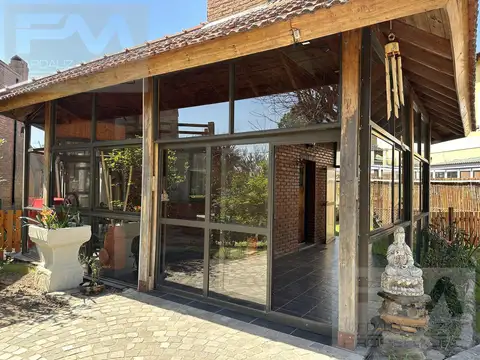 Casa 3 ambientes con 2 baños