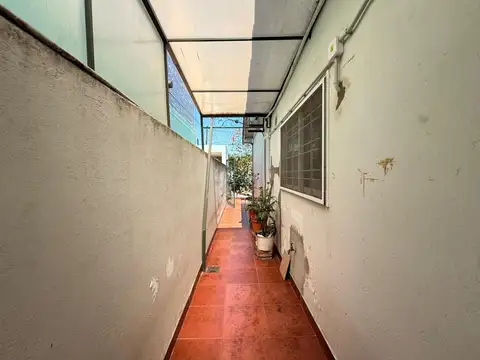 Depto Tipo Casa en Venta en Moron, USD 67.000