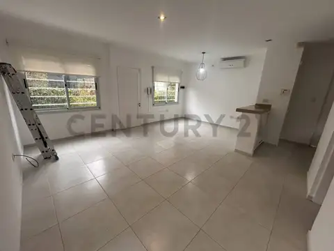 Venta de Departamento con patio en Lincoln Park - City Bell