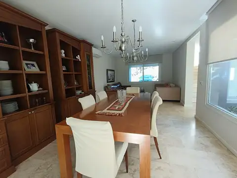 Casa  en Alquiler en Ayres Plaza, Pilar, G.B.A. Zona Norte