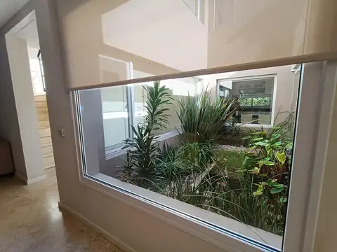 Casa en Alquiler en Ayres Plaza, USD 2.900