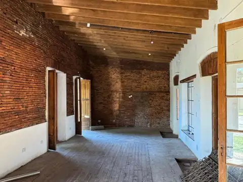 Areco - Alquiler Local en esquina
