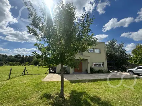 Casa 7 ambientes con 3 baños