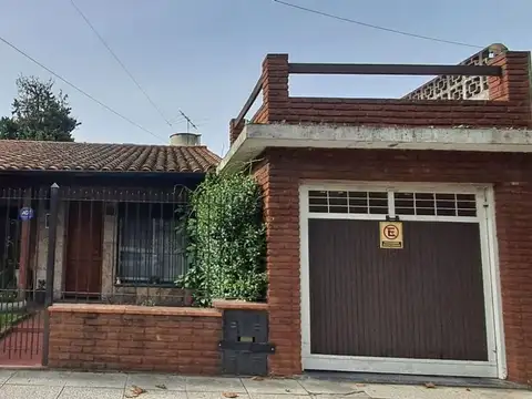 CASA EN BELLA  VISTA, JARDIN Y PILETA