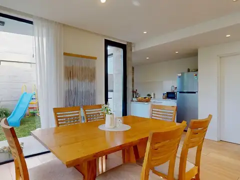 Casa 3 ambientes con 1 baño