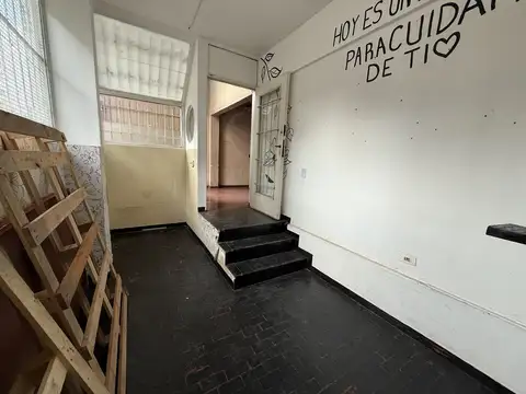 Avenida Juan Bautista Alberdi 100