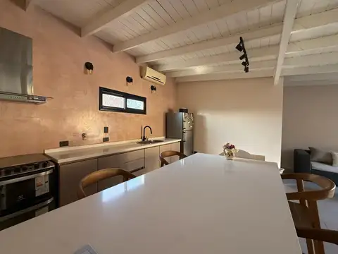 DOS CASAS INDEPENDIENTES - BARRIO MALVINAS