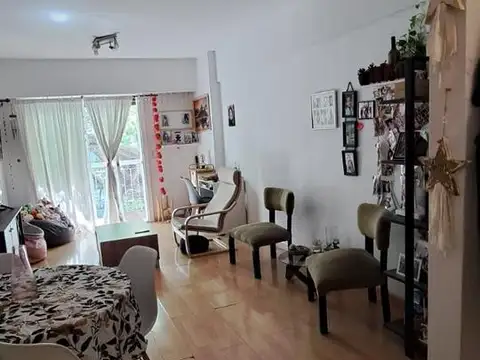 Departamento 4 amb  2 dormitorios  y dependencia 3 baños balcon