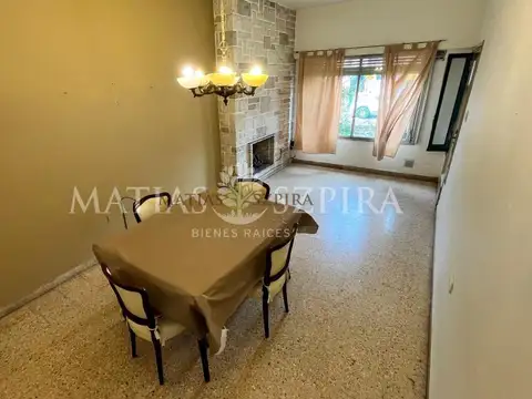 Casa en Venta con 1 cochera