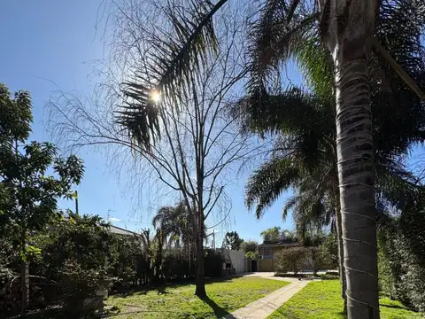 Casa en Venta en Gonzalez Catan, USD 240.000