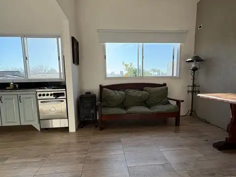 Bernardo De Irigoyen 900, Piso 1
