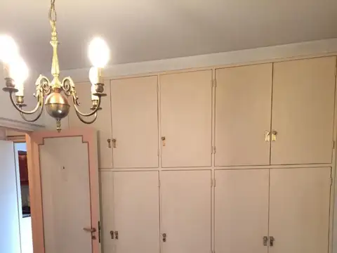 Depto. 3 amb c/lavadero y balcón al fte.