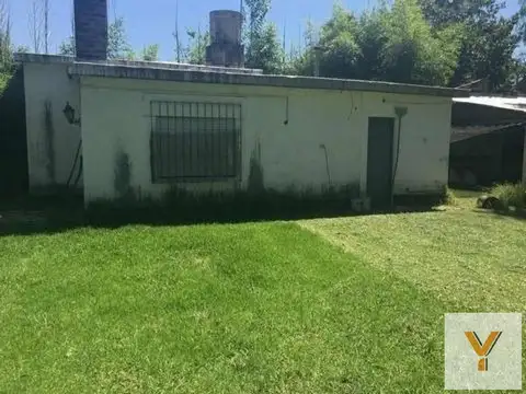 Casa en venta - 2 Dormitorios 1 Baño - 105mts2 - Tortuguitas