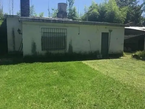 Casa en venta - 2 Dormitorios 1 Baño - 105mts2 - Tortuguitas