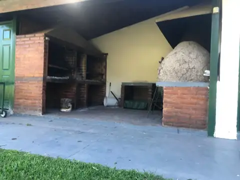 CASAQUINTA: ESPECTACULAR A 50 MIN DE CABA 4.000 M2 DE PARQUE CASA PILETA QUINCHO, FUTBOL VOLEY  