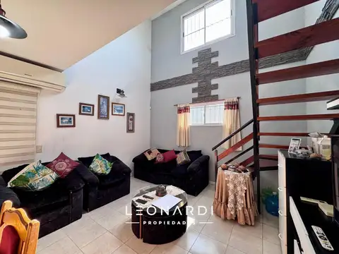 Casa 4 ambientes con 2 baños