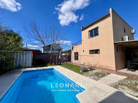 Casa con piscina en venta en Barrio Parque Matheu - ID 6172