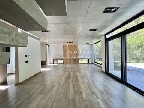 Casa en Alquiler al Norte