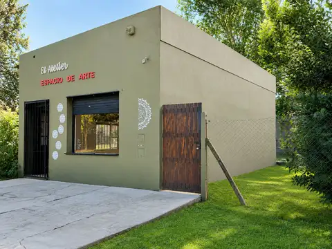 Casa-local en esquina con terreno, Fisherton R