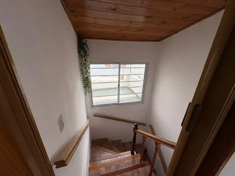 Depto Tipo Casa 2 ambientes con 1 baño