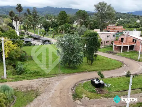 Los Pinos, Vaqueros, La 100