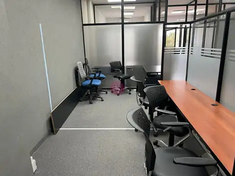 Oficina en Venta al Norte