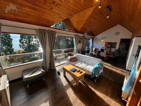 Casa 6 ambientes con 2 baños