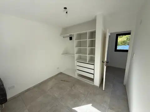Casa 4 ambientes con 1 baño