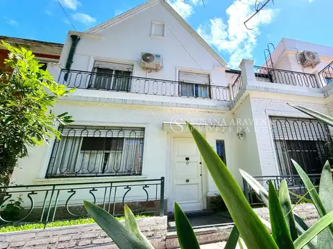 Casa en Venta en Vicente Lopez Vias / Maipu, USD 540.000