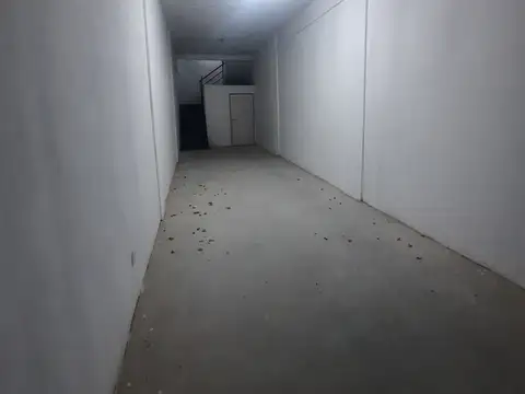 Local / Oficina a Estrenar en Excelente Ubicación - Cuenca 900