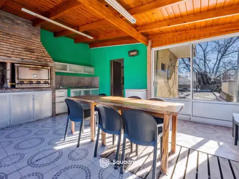 Casa en Venta en Azcuenaga, USD 257.000