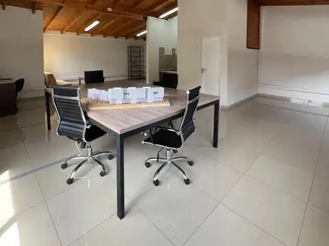 ALQUILER OFICINAS IMPECABLES Y LUMINOSAS MARTINEZ