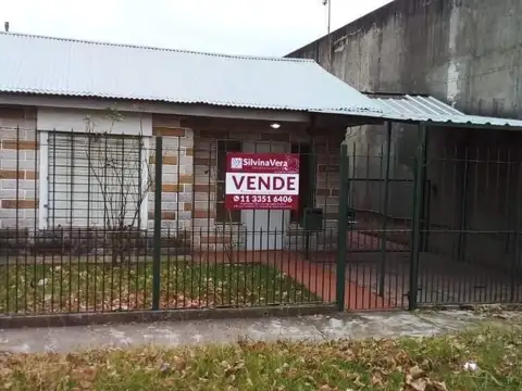 Casa  en Venta ubicado en Quilmes Oeste, Quilmes, G.B.A. Zona Sur - SVN0288_LP584074_1