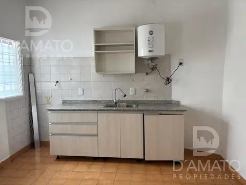 Depto Tipo Casa 2 ambientes con 1 baño
