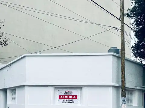 Casa en Alquiler en Alto Alberdi  Ideal Oficinas, Consultorios o Uso Profesional