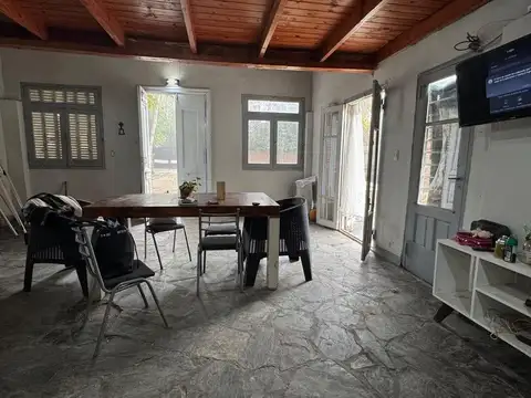 Casa en Venta con 8 cocheras