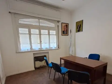 Vendo Permuto casa Centrica con Potencial Comercial