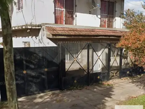 Casa en venta - 3 Dormitorios 2 Baños - Presidente Derqui