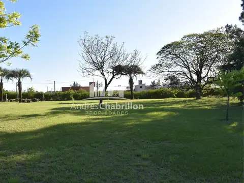 Terreno En Villa Adela