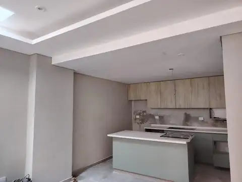 PH IMPECABLE  4 AMBIENTES MUY AMPLIO Y LUMINOSO