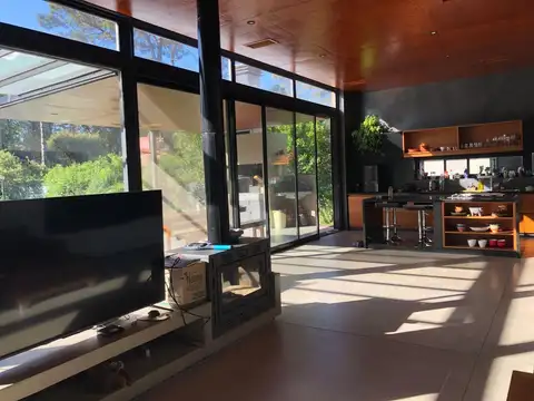 Casa - Barrio Parque Leloir