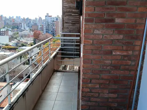 Alquiler: excelente Dos Dormitorios balcón